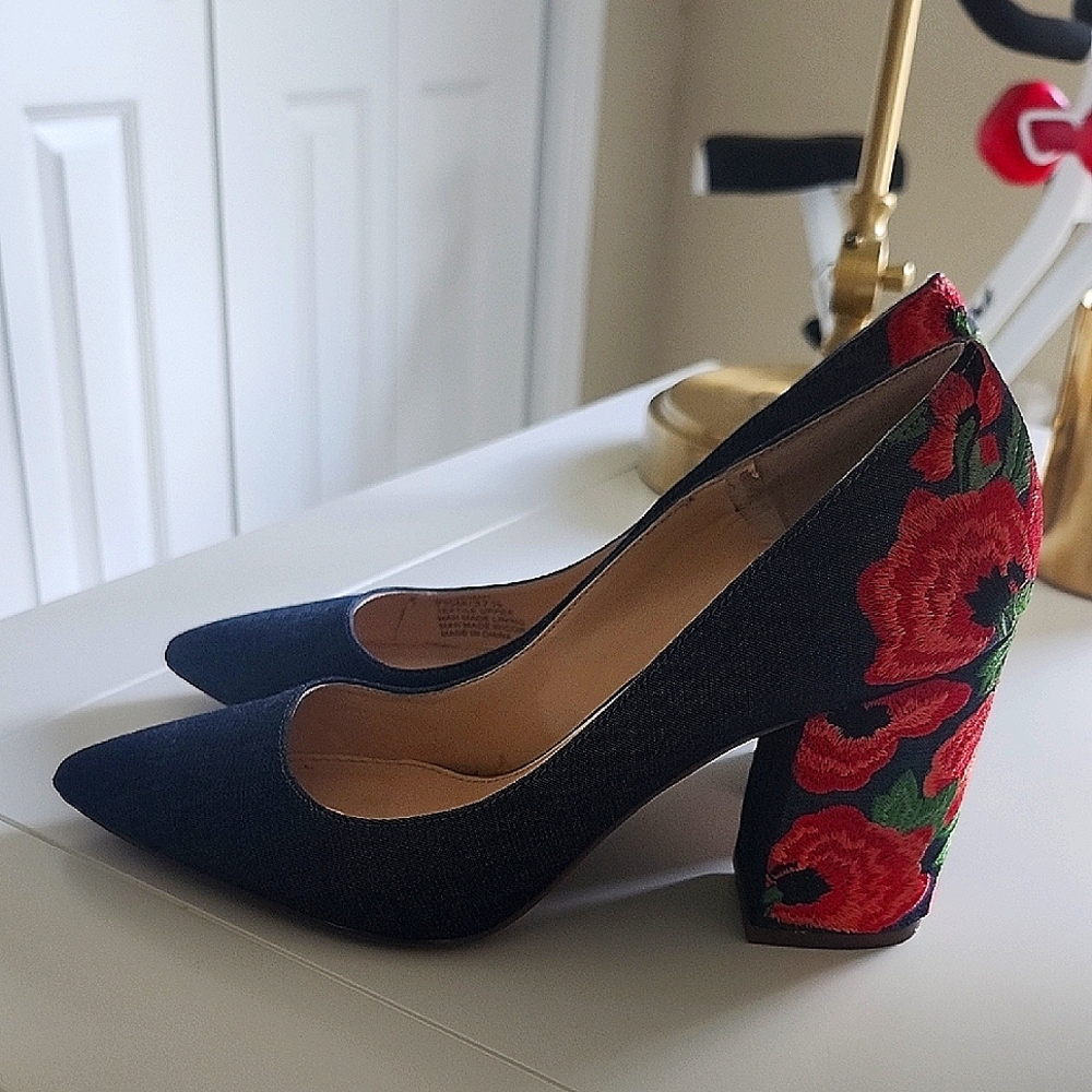 Floral Embroidered Women's Heels